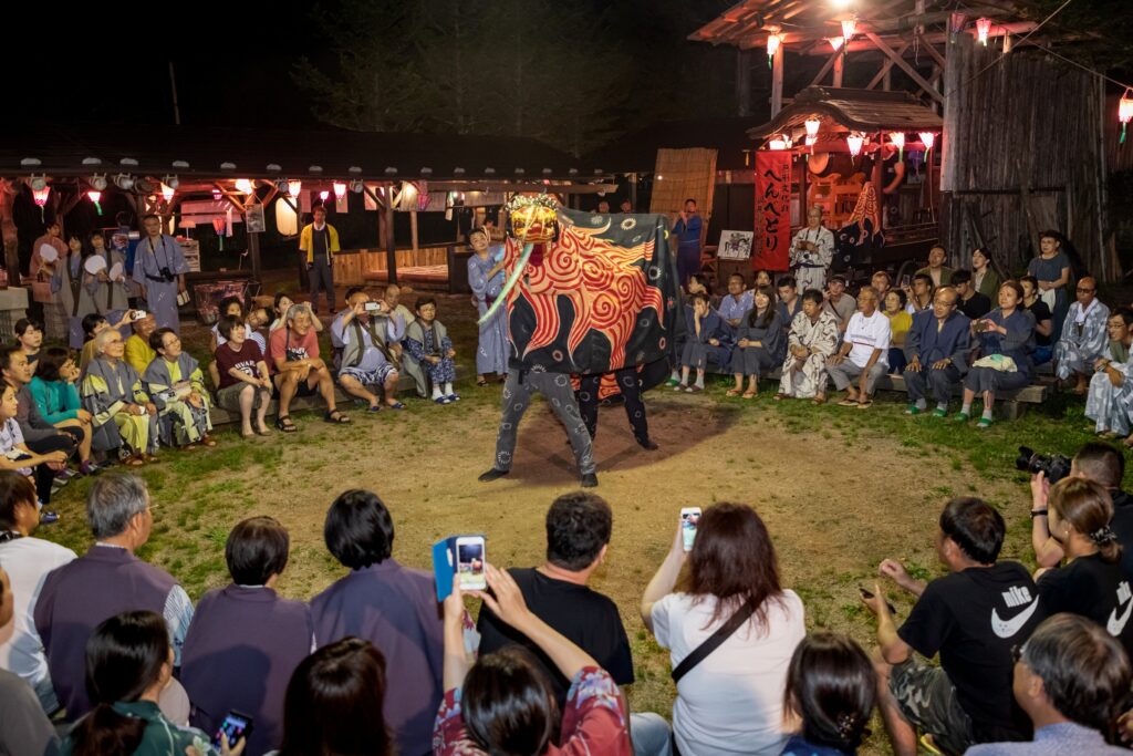 獅子舞（へんべとり）　福地温泉夏まつり