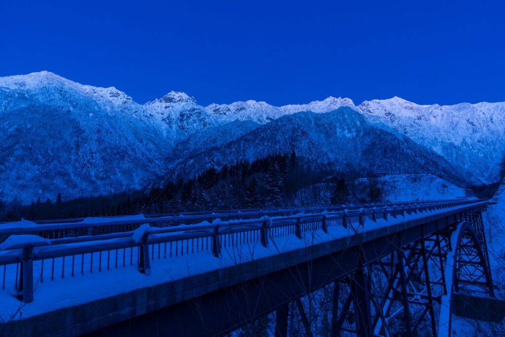 北アルプス大橋　冬